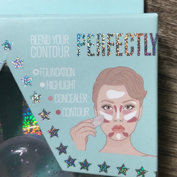 Marina & Demme- Blending Sponge - Picture 5 of 5